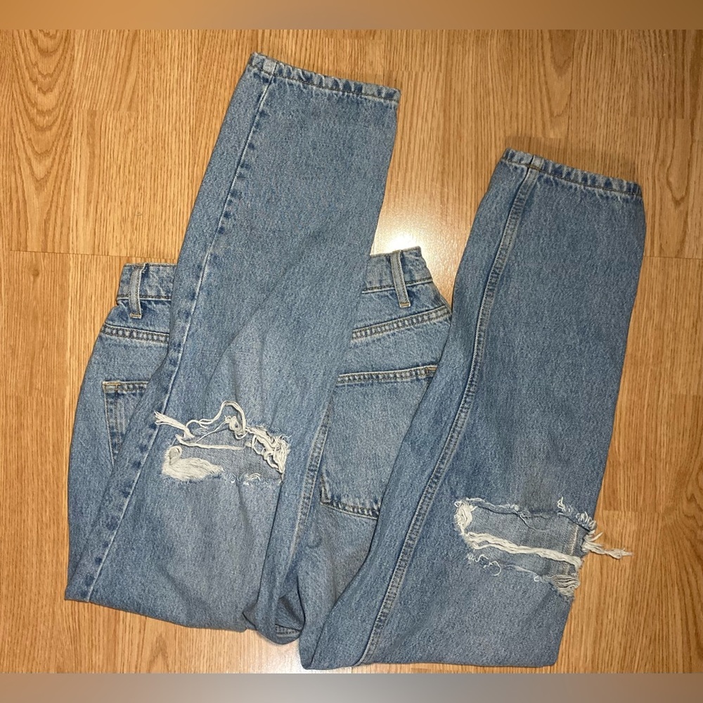ASOS Design Ripped Jeans - Picture 2 of 5